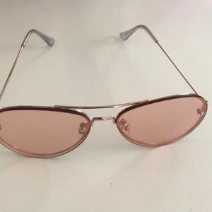 Rose gold glasses, clear aviators